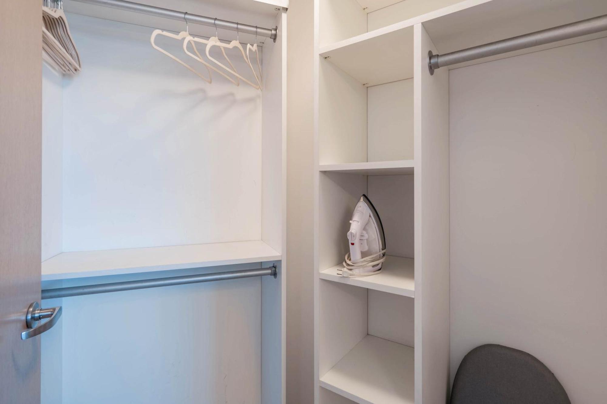 Beautiful 2 Bedroom Sky View Apartamento