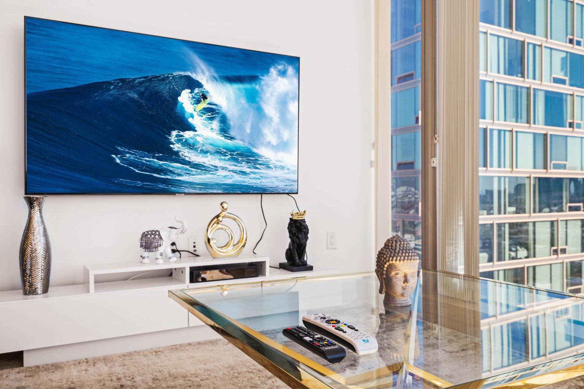 Beautiful 2 Bedroom Sky View Apartamento *